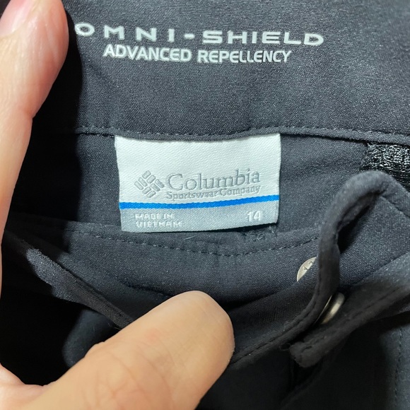 Columbia anytime skirt  gently used. - Picture 5 of 5